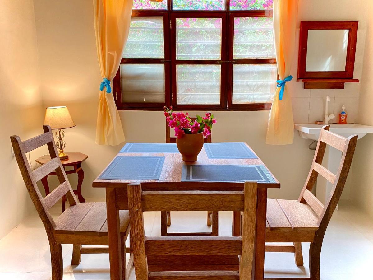 Villa Orchid Beach Guest House Bwejuu Eksteriør billede
